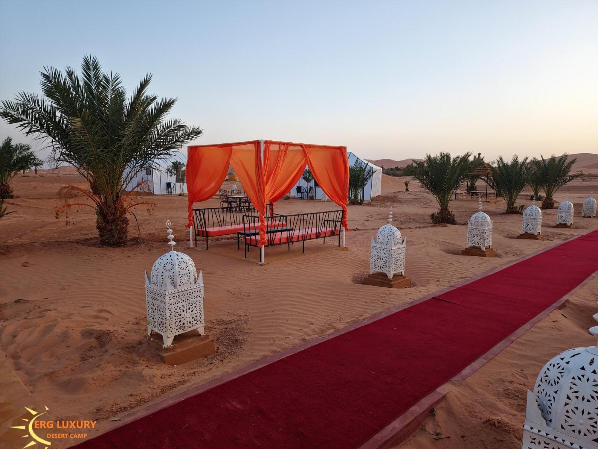 מלון מרזאוגה Dounia Luxury Camp מראה חיצוני תמונה