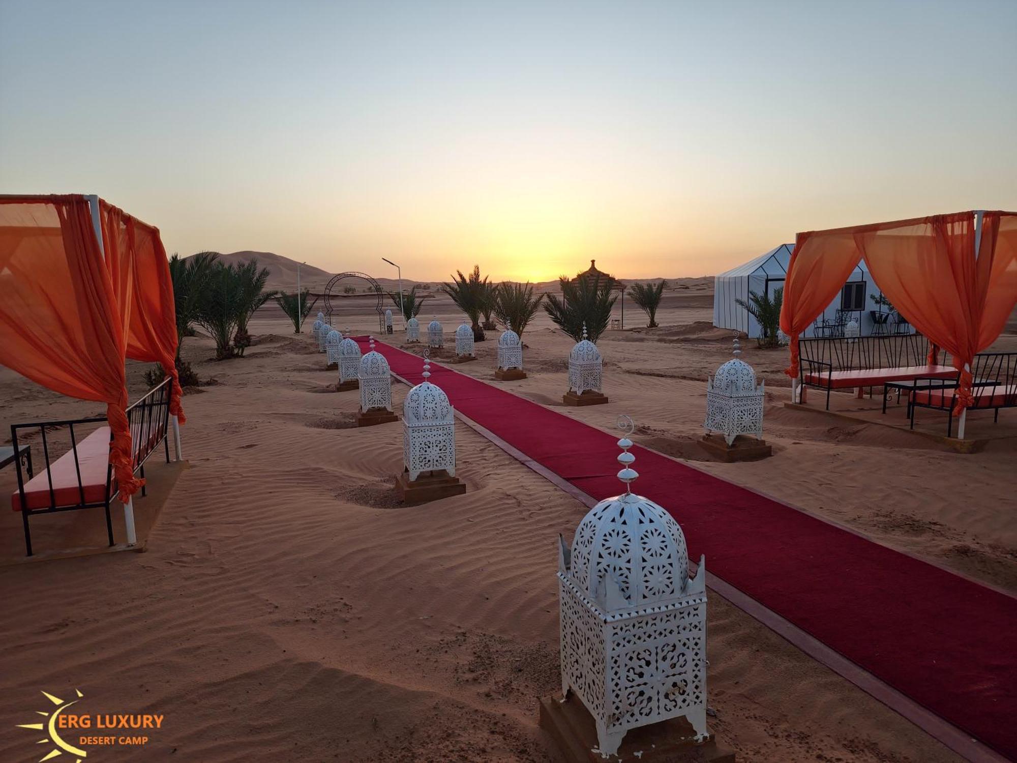 מלון מרזאוגה Dounia Luxury Camp מראה חיצוני תמונה