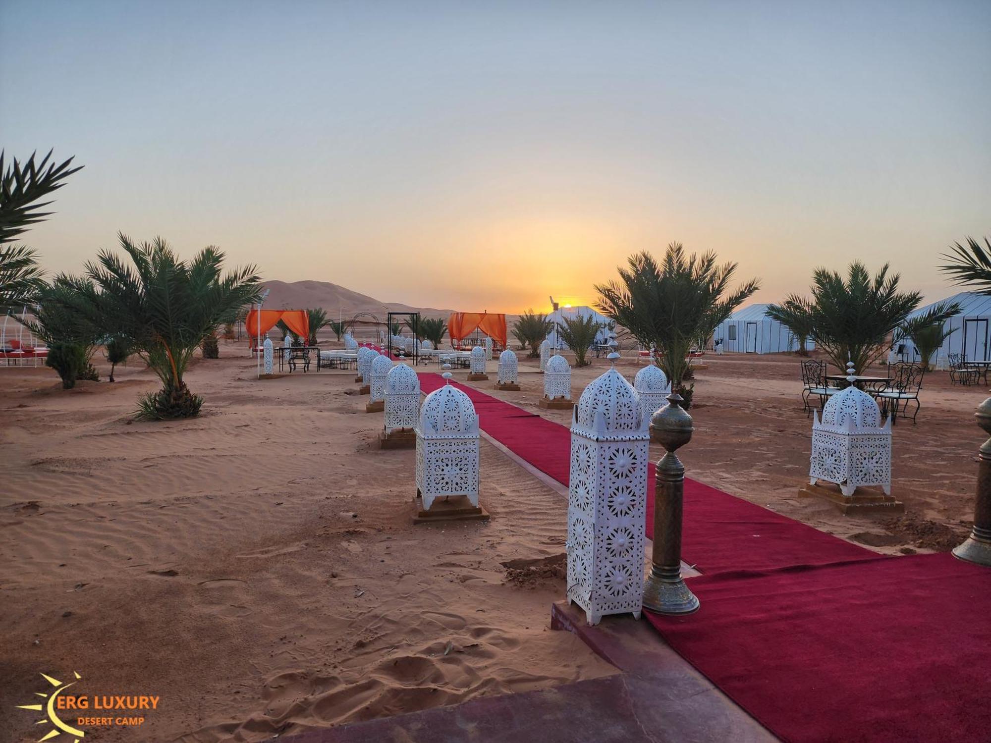 מלון מרזאוגה Dounia Luxury Camp מראה חיצוני תמונה