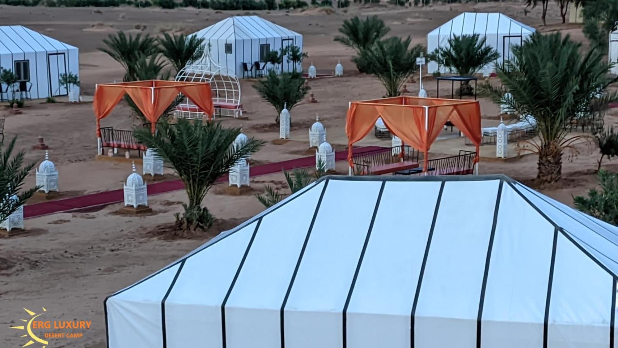 מלון מרזאוגה Dounia Luxury Camp מראה חיצוני תמונה